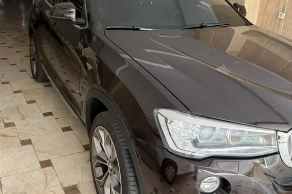 ب ام و  X4