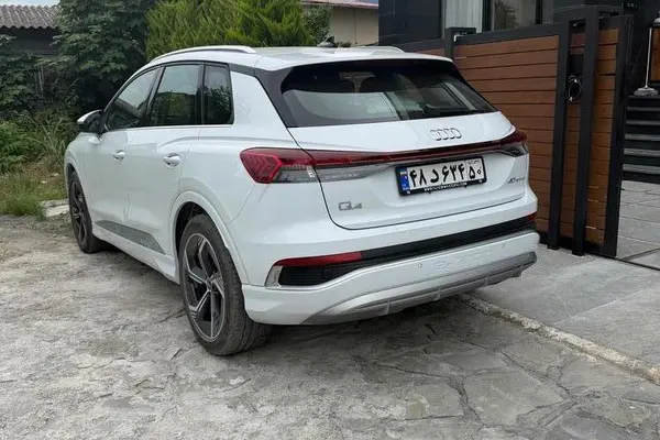 آئودی  Q4 e-tron