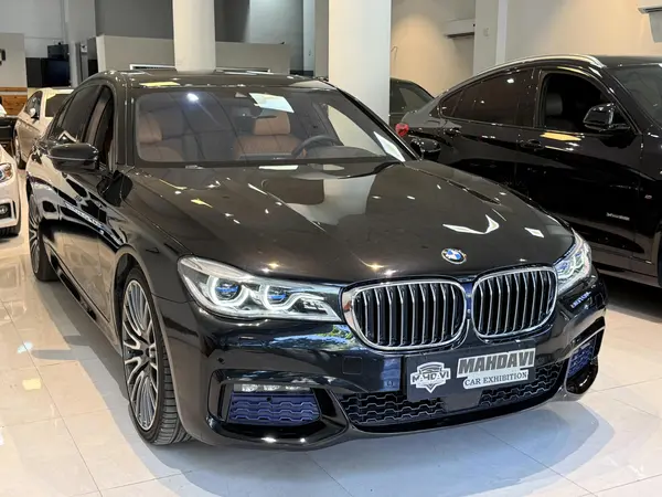 ب ام و، سری 7