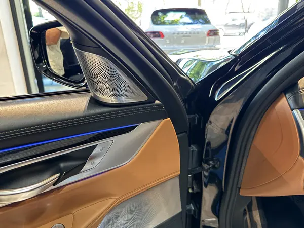 ب ام و، سری 7