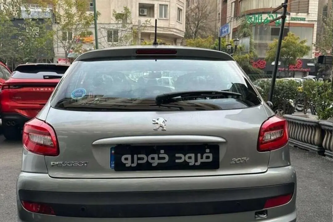 پژو،  207