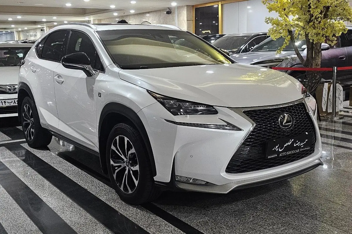 لکسوس  NX