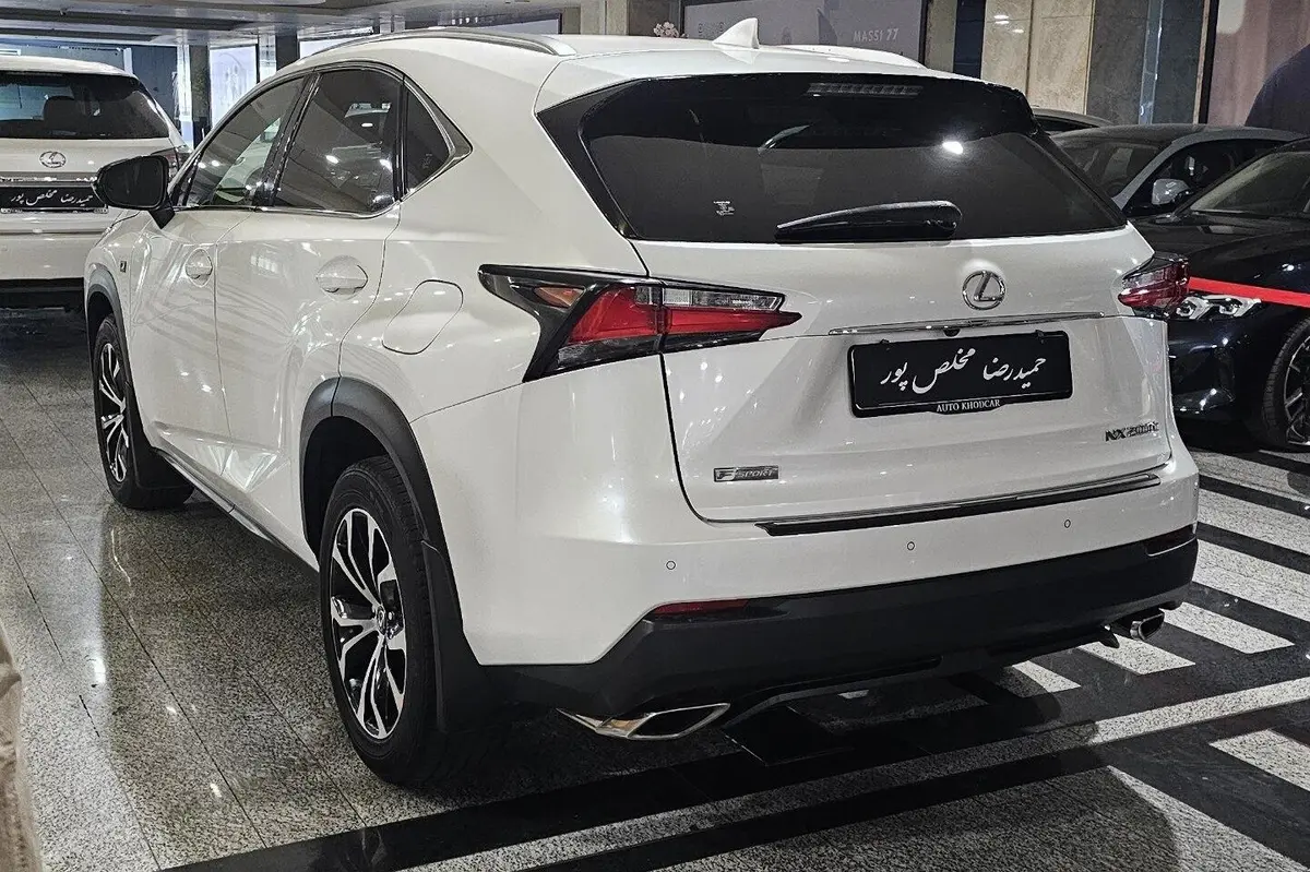 لکسوس  NX
