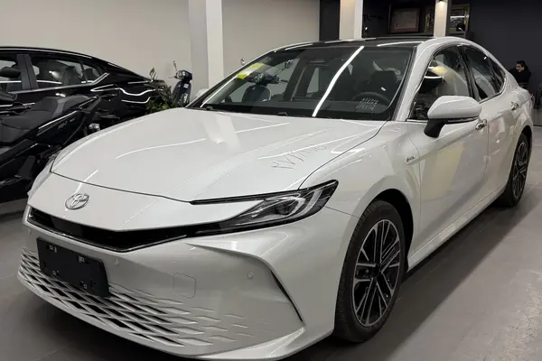 تویوتا، کمری هیبرید