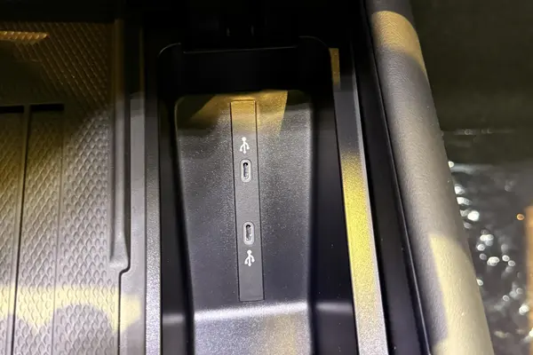 فولکس، آی دی یونیکس