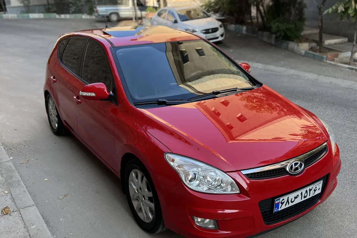 هیوندای  i30