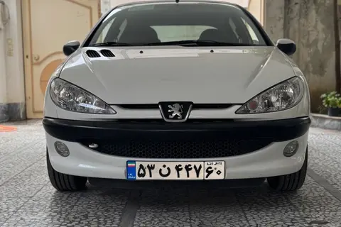 پژو، 206