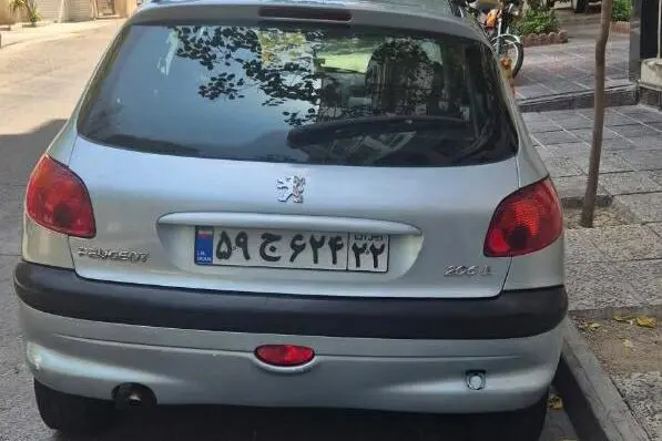 پژو،  206