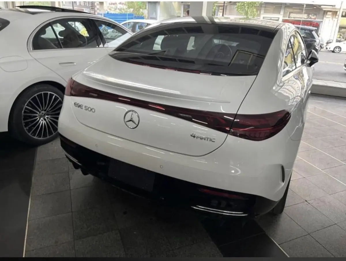 بنز،  EQE Sedan