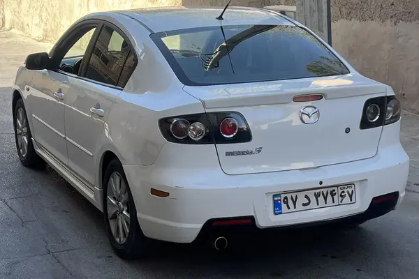 مزدا  3 قدیم