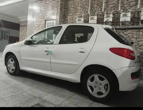 پژو، 207