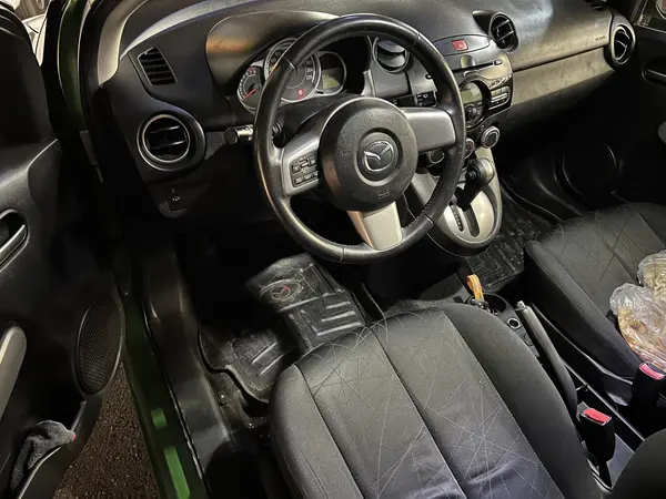 مزدا، 2 هاچ بک