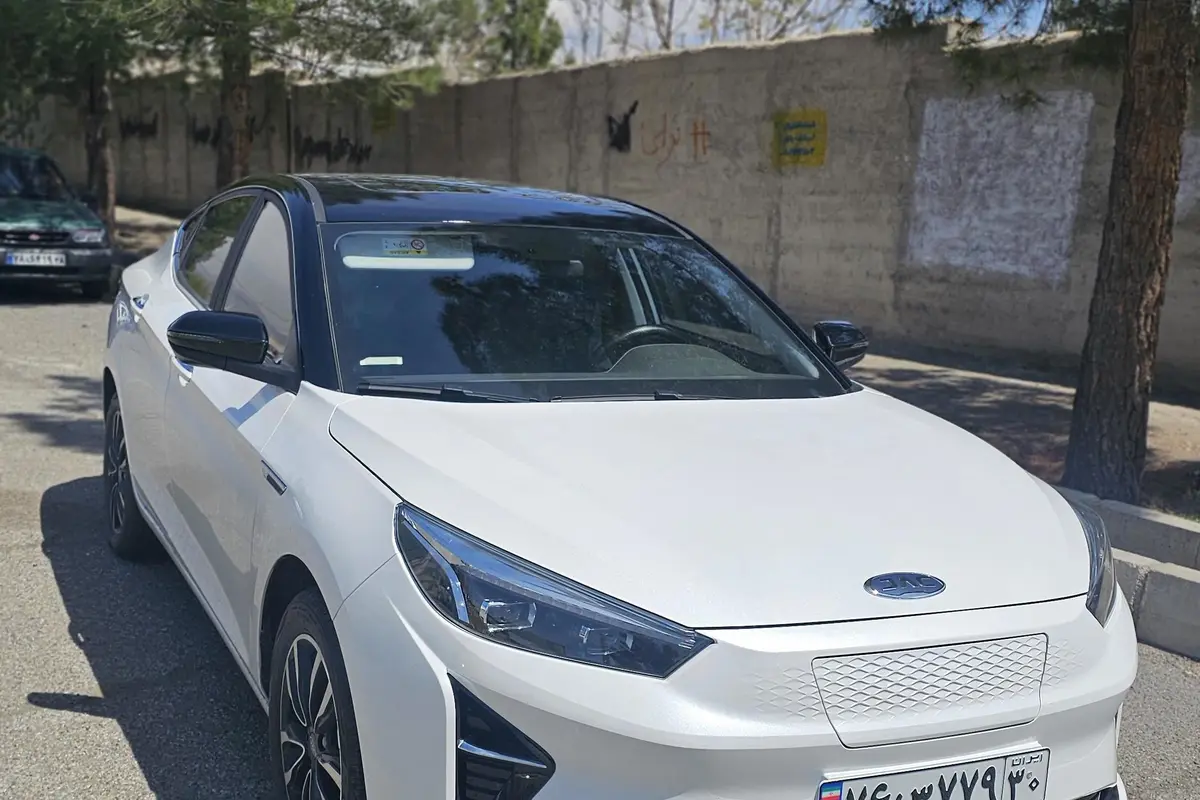 کی ام سی،  eJ7
