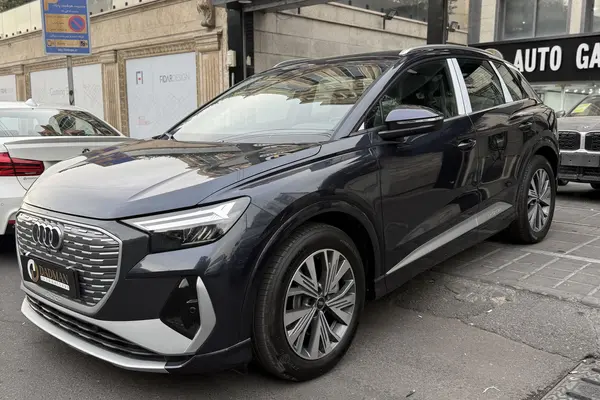 آئودی، Q4 e-tron