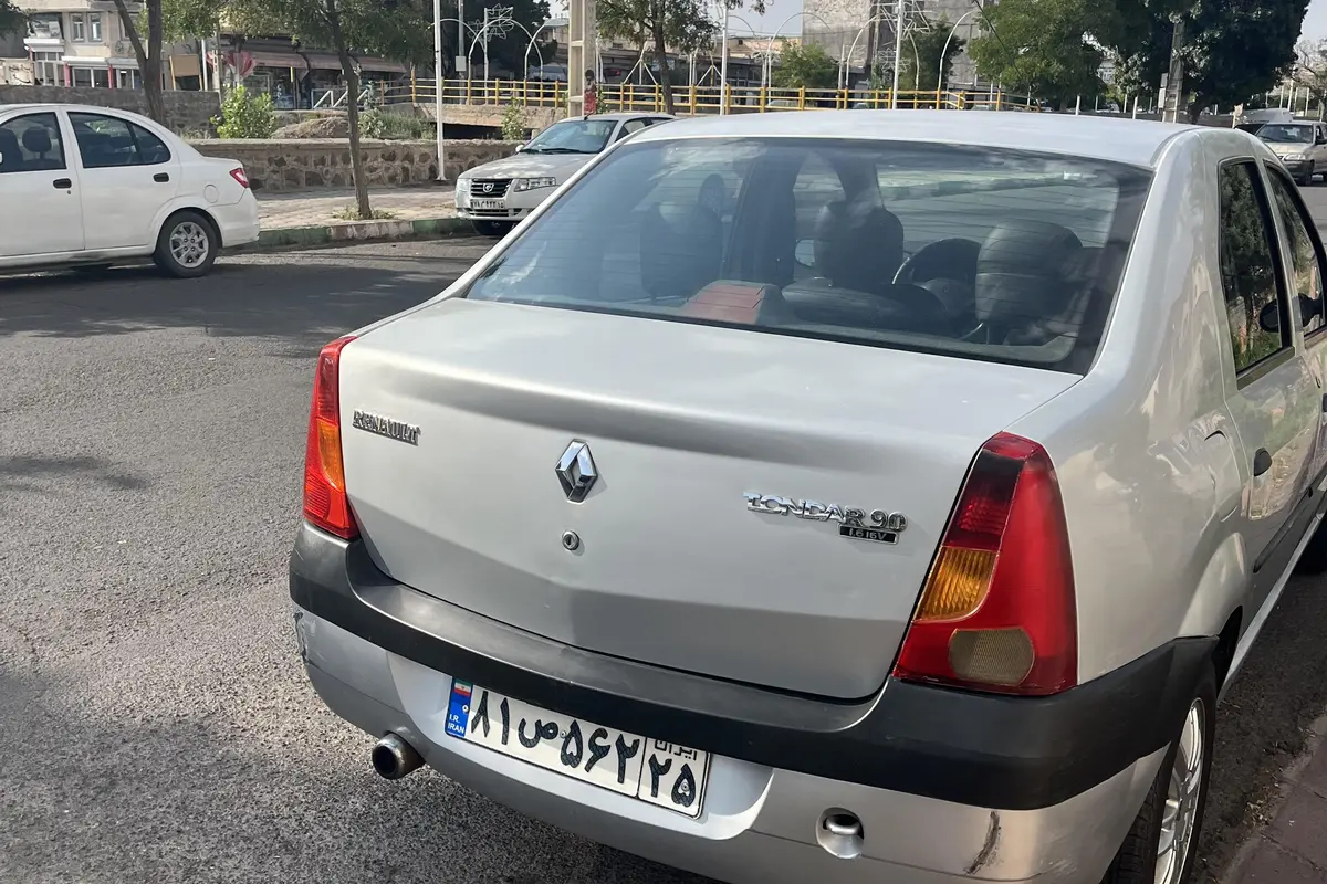 رنو،  تندر 90