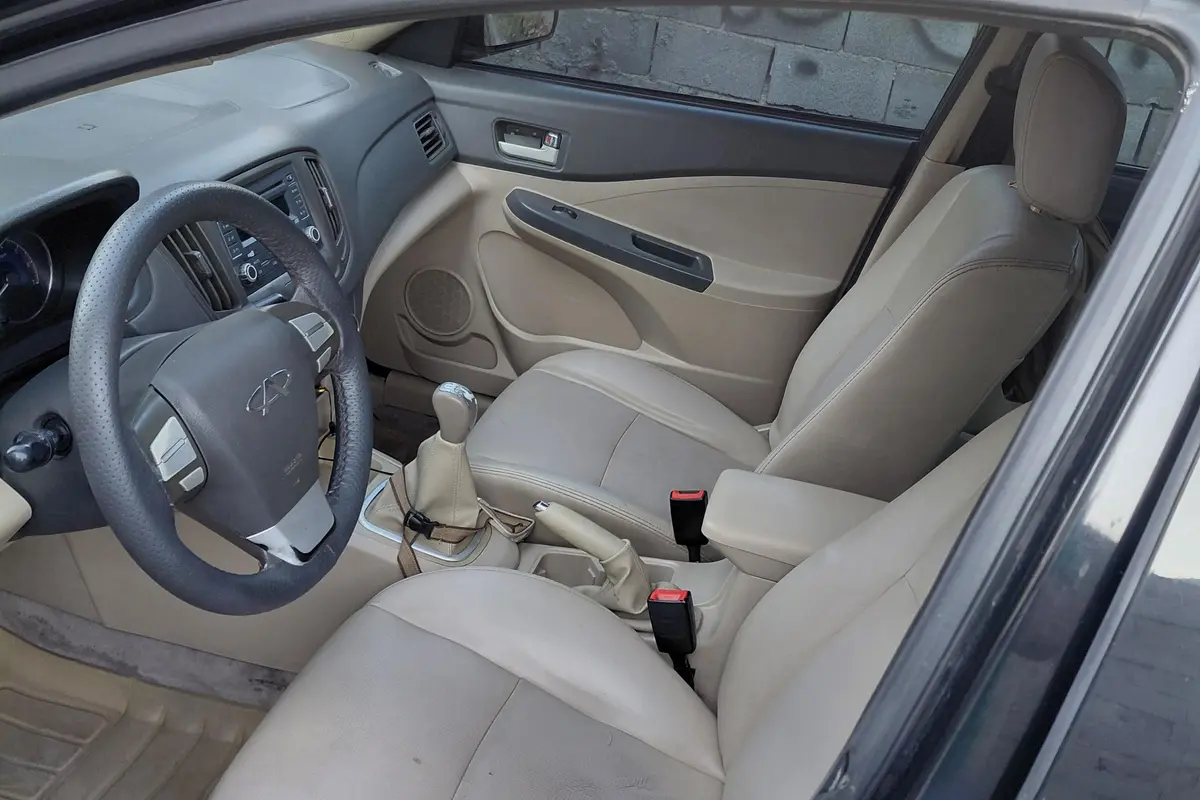 ام وی ام،  550