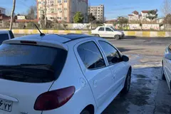 پژو، 206