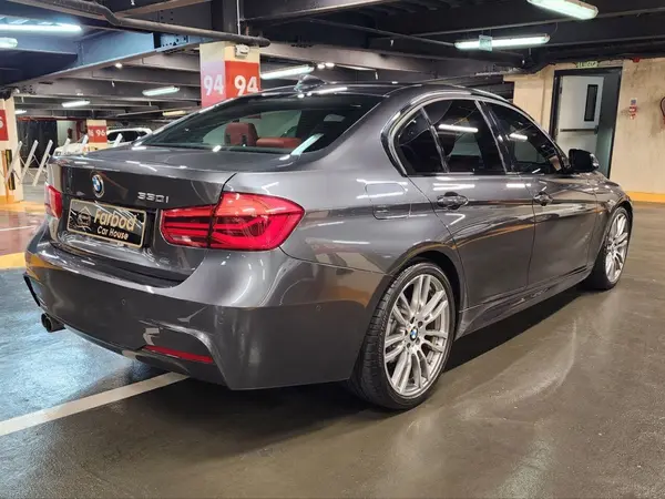 ب ام و، سری 3 سدان