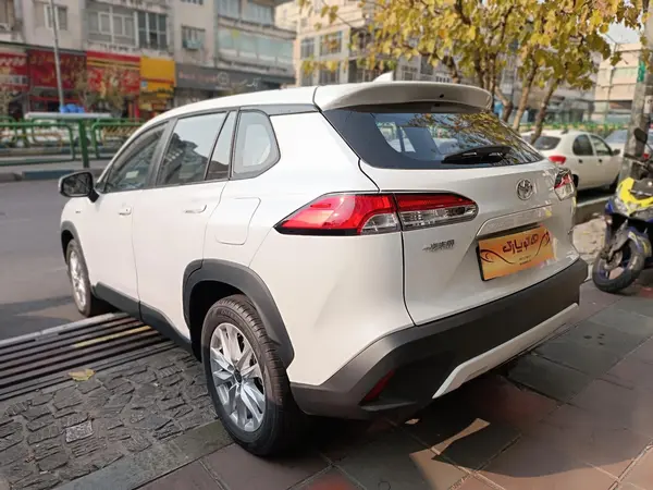 تویوتا، کرولا کراس هیبرید