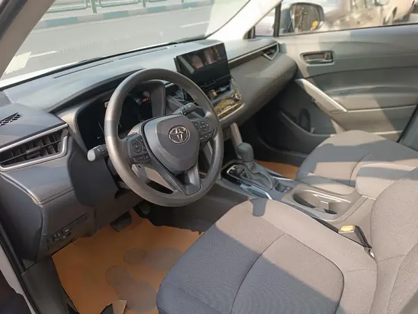 تویوتا، کرولا کراس هیبرید