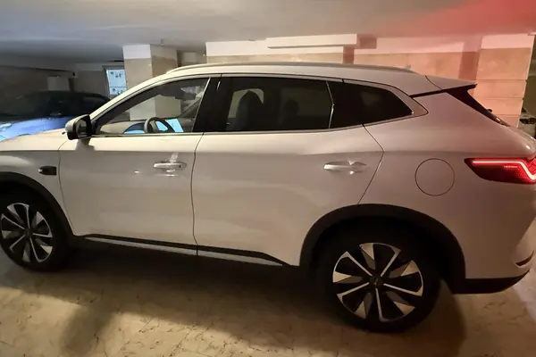 بی وای دی، سانگ پلاس DMi