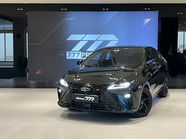 فونیکس، آریزو 6 جی تی (Z6 GT)