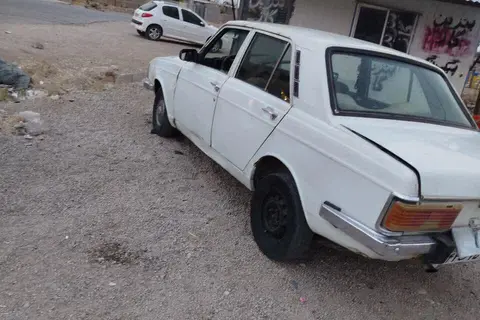 پیکان، سدان