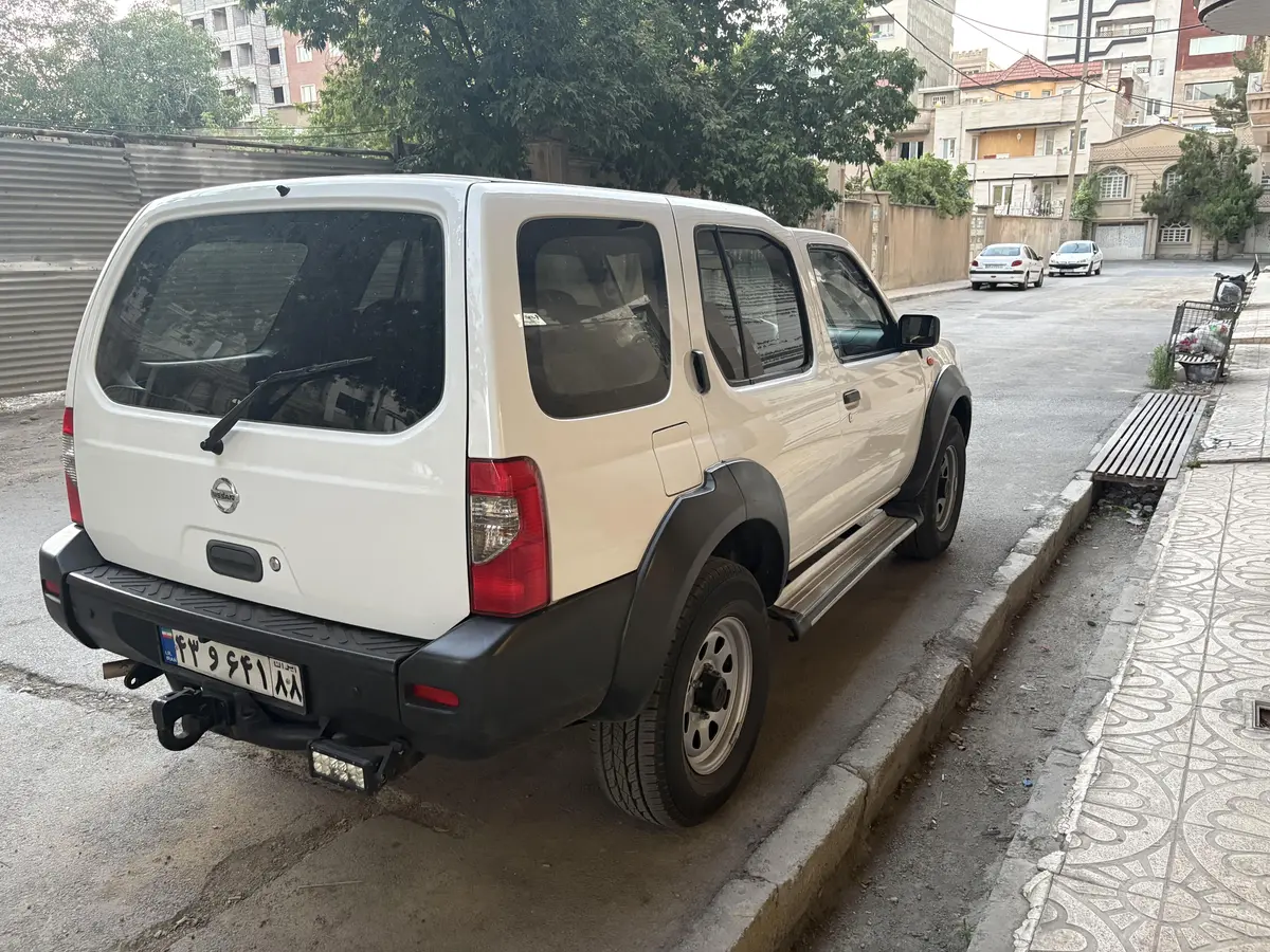 نیسان،  رونیز