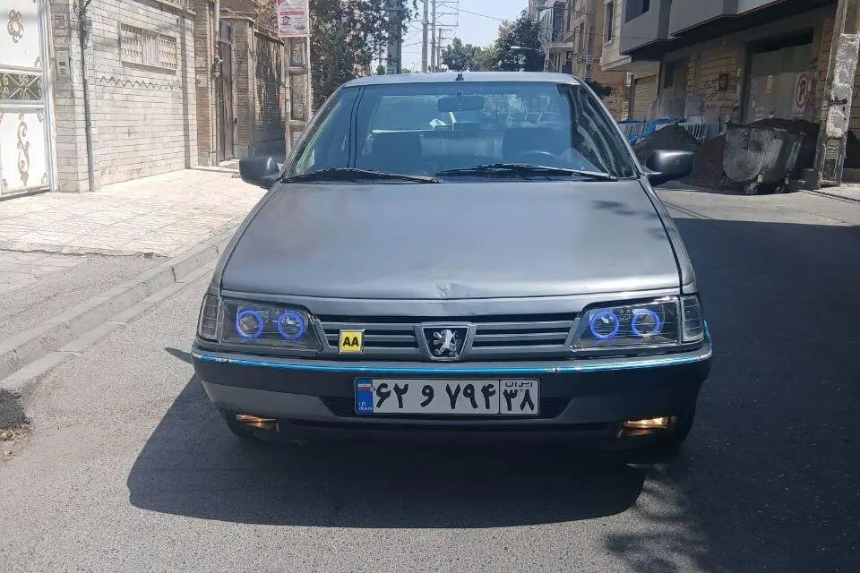 پژو،  405