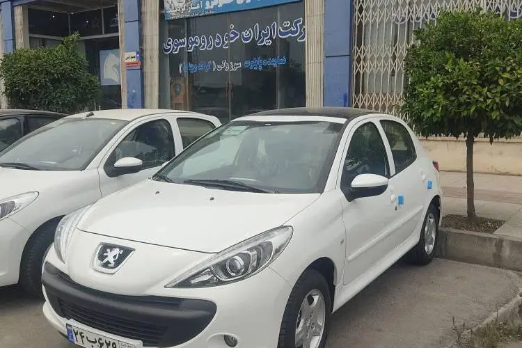 پژو،  207
