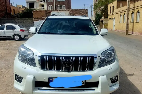 تویوتا  پرادو  چهار در