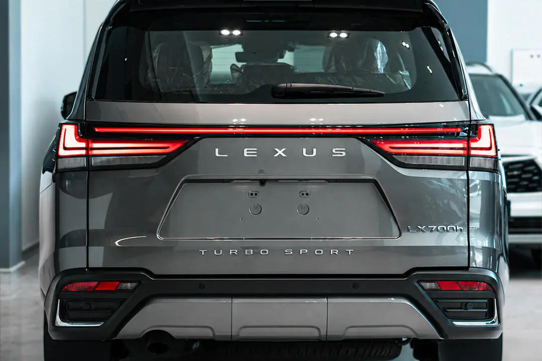 لکسوس،  LX