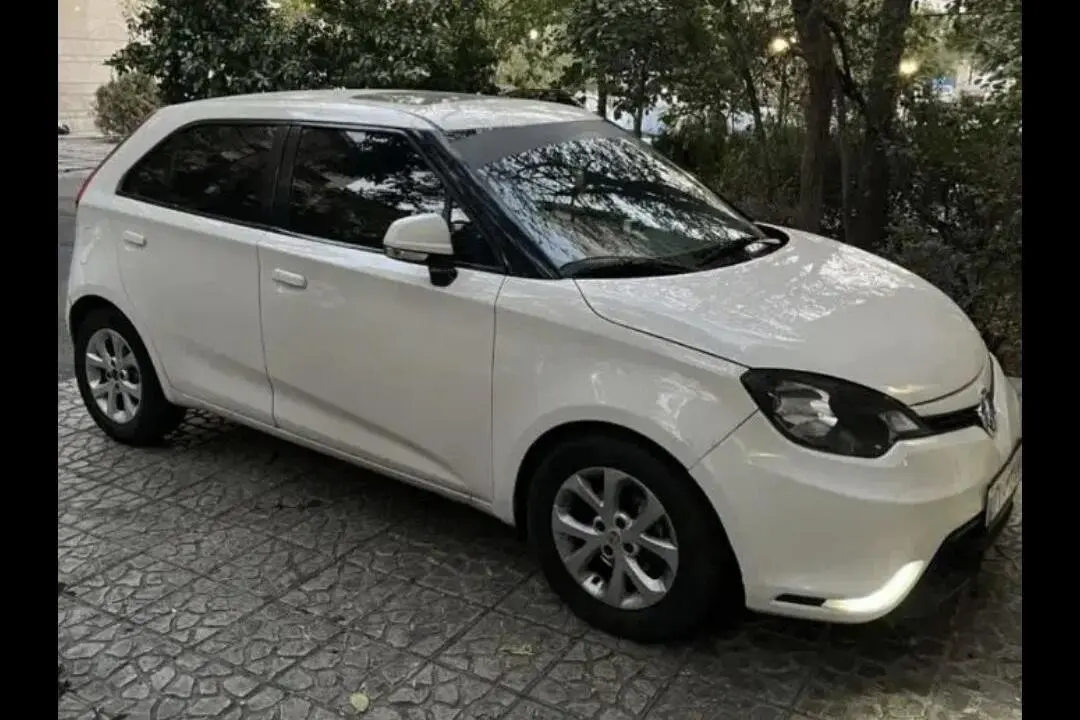 ام جی،  3