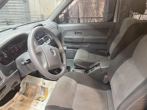 نیسان، رونیز