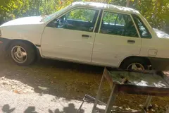 پراید، صندوق دار