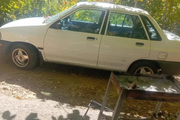 پراید، صندوق دار