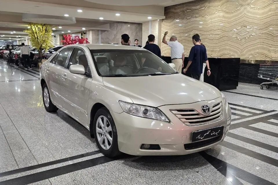 تویوتا  کمری