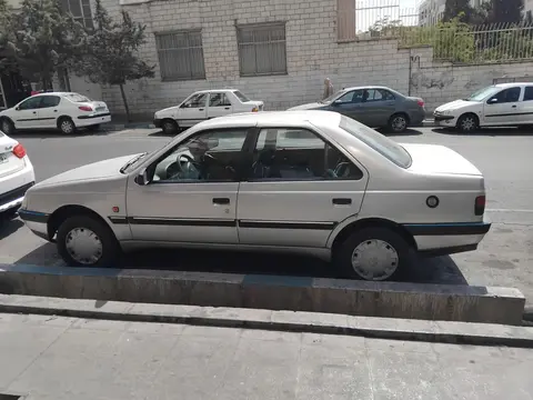 پژو، 405