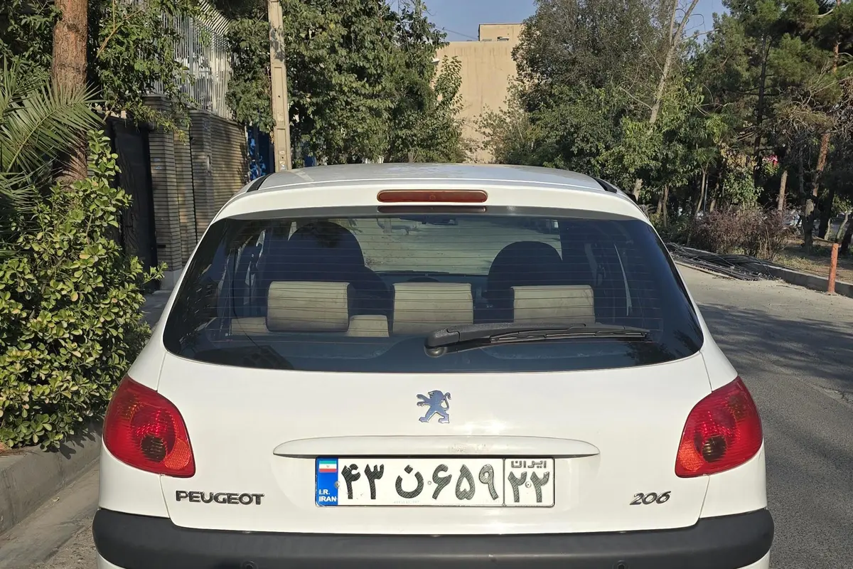 پژو،  206