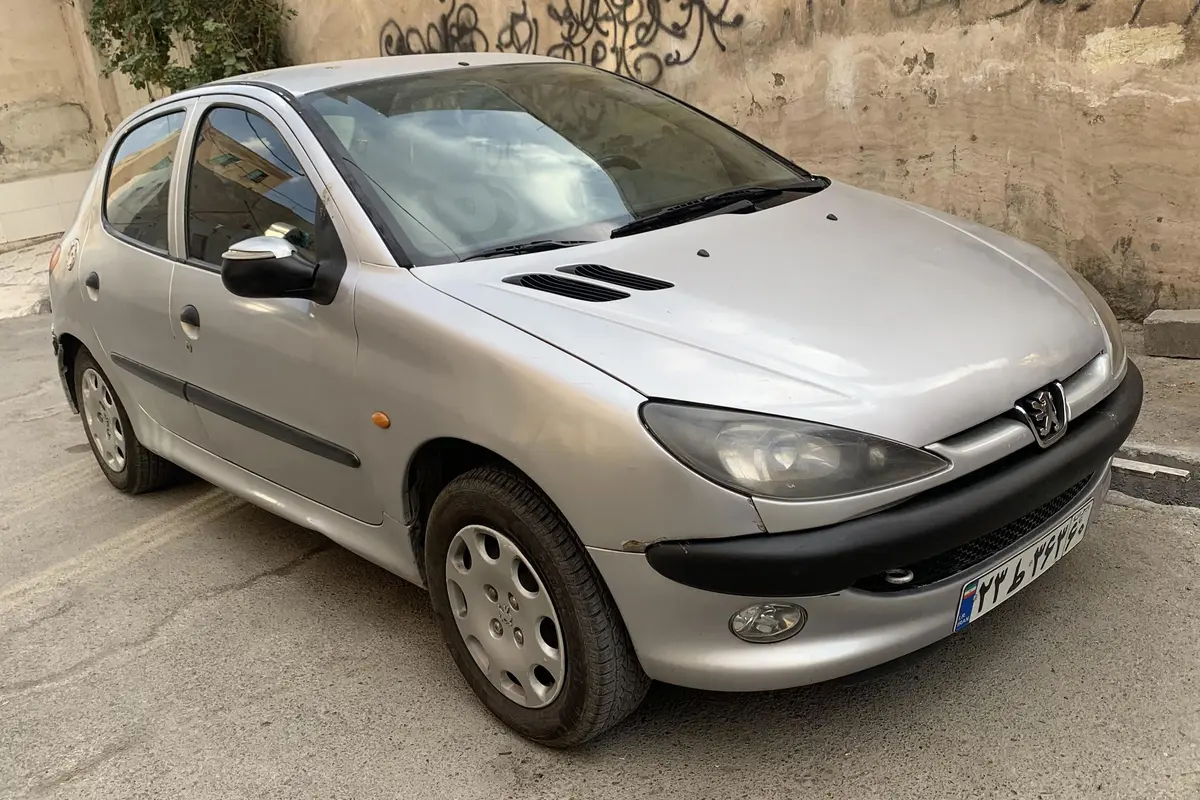 پژو،  206