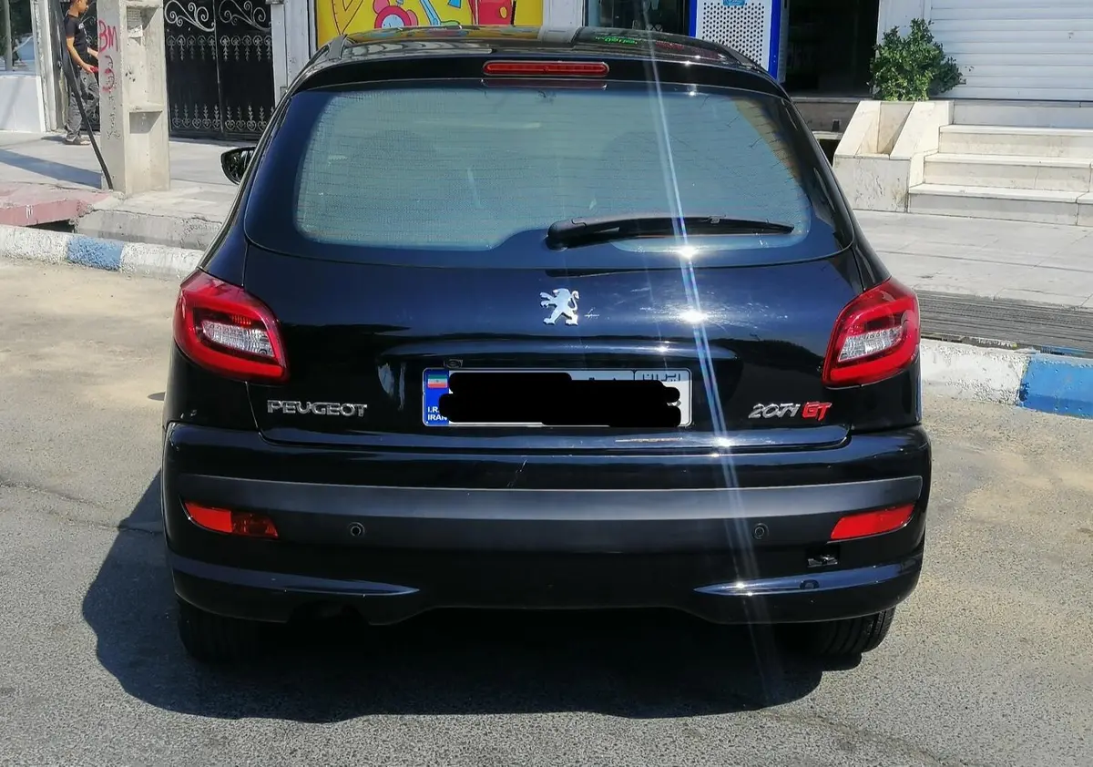 پژو،  207