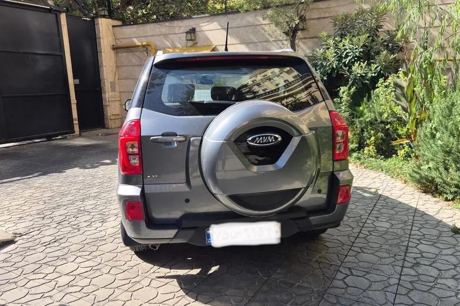 ام وی ام،  X33 S