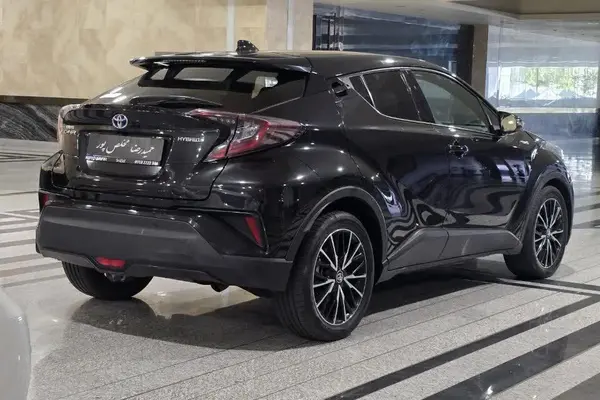 تویوتا  C-HR