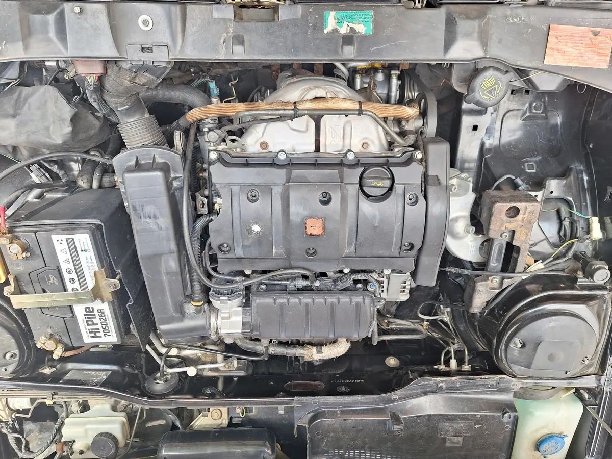 پژو،  405