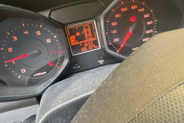 ام وی ام، 315هاچ بک