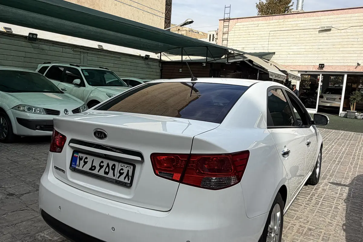 کیا،  سراتو (مونتاژ)