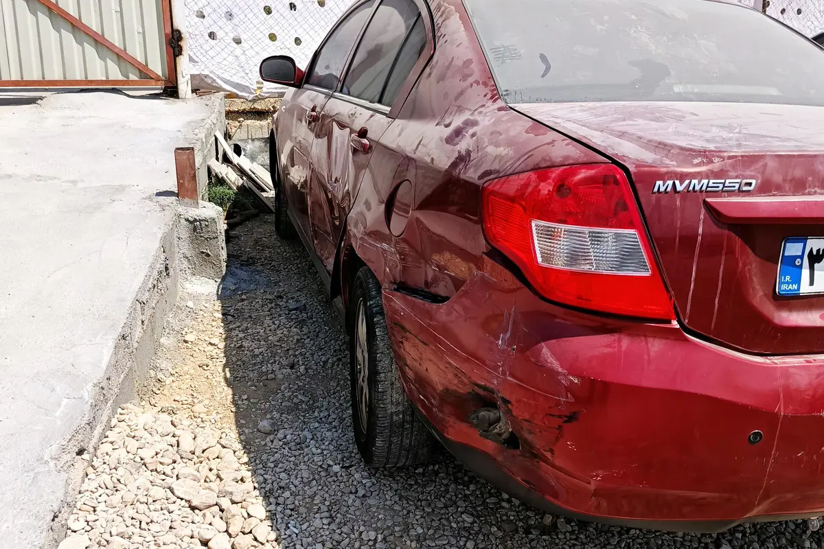 ام وی ام،  550