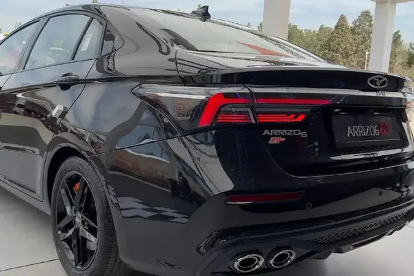 فونیکس، آریزو 6 جی تی (Z6 GT)