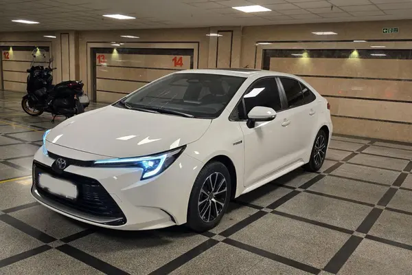 تویوتا، لوین هیبرید