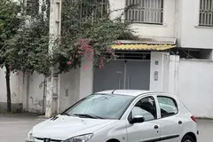 پژو، 206